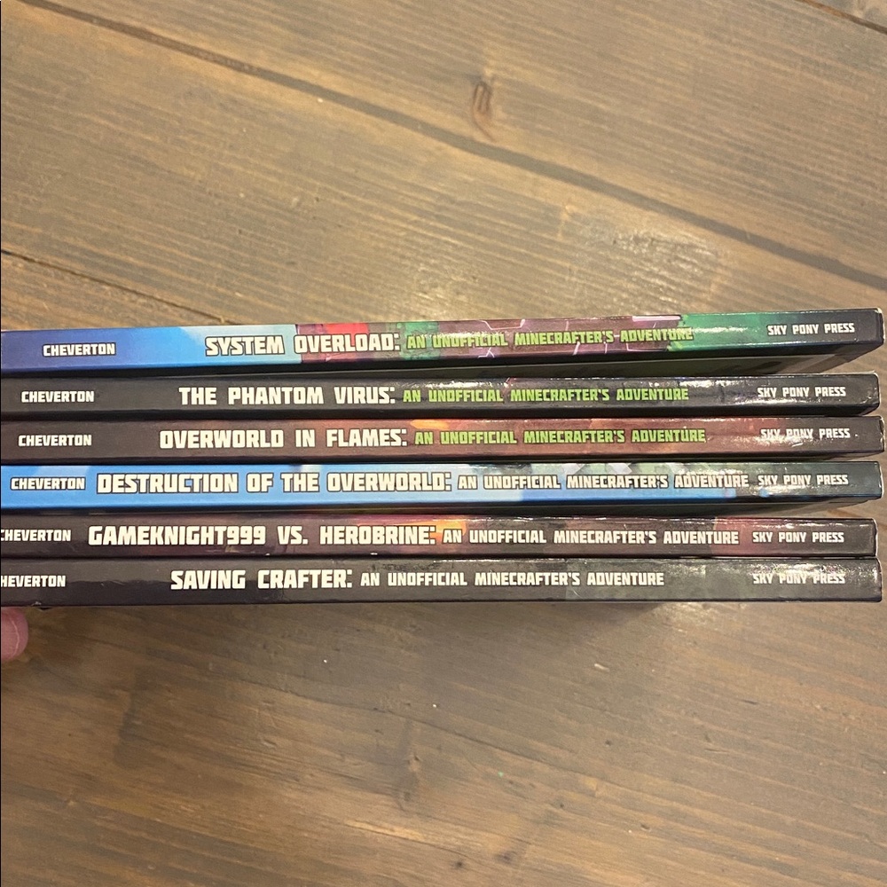Minecraft Adventure Book Set - Picture 5 of 5